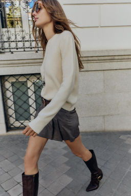 PLEATED SKORT WITH BELT