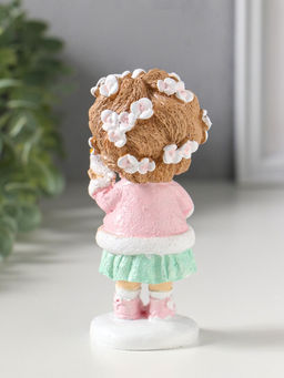 Сувенир полистоун "Малышка с цветами в волосах, с птичкой на ладони" 5,5х5,5х12 см