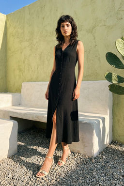 Siyah Dugmeli Kolsuz Midi Dokuma Gomlek Elbise TWOSS24EL00442