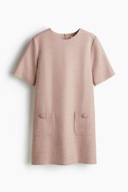 Vestido con bolsillos parche
