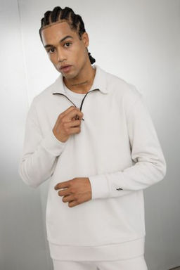 DeFactoFit Standart Fit Dik Yaka Fermuarl? Sporcu Sweatshirt