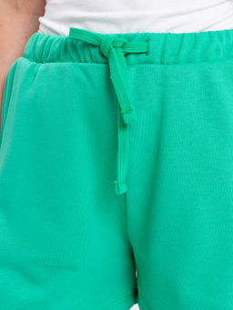 Свободные шорты мини в зеленом цвете тропическая зелень 332311 - Mark formelle фото 3