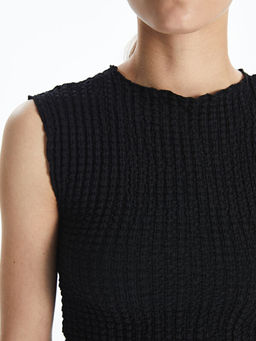 Bisiklet Yaka Dokulu Kad?n Ti??rt