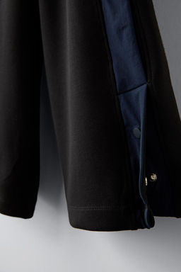 TROUSERS WITH STRIPES AND SNAP BUTTONS - Zara фото 3