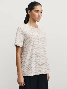 Футболка прямого кроя с принтом / Zarina  фото 5