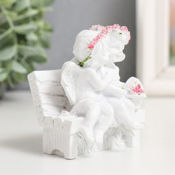 Фигурка «2 ангелочка в розовом веночке на скамейке», 8×7×5 см, МИКС