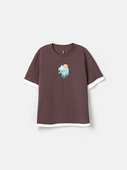 Футболка с контрастной отделкой Шоколад с принтом 7+