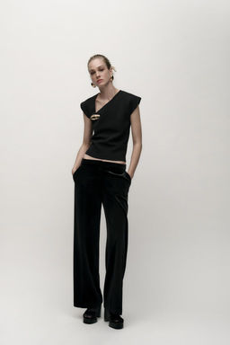 KNIT TOP WITH GOLDEN APPLIQUE - Zara фото 7