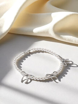 Колье «Бантик» с жемчугом, белое в серебре