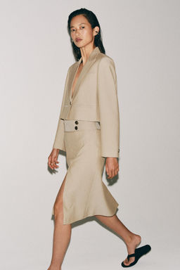 BLAZER CROPPED RAYAS ZW COLLECTION / Beige