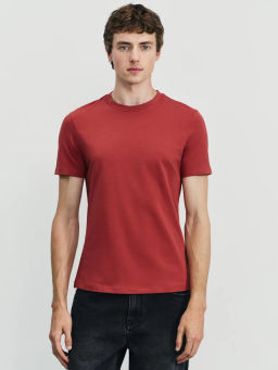 Базовая футболка slim fit / Zarina фото 3