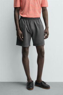 BERMUDA PIQU? REGULAR FIT LAVADO / Gris antracita