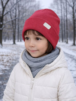 Шапка вязаная розовая