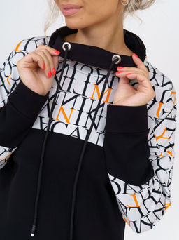 920 Платье "Черный/буквы/оранжевый"