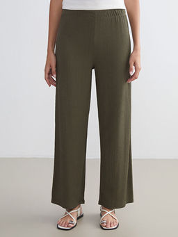 Beli Lastikli Dokulu Kad?n Pantolon