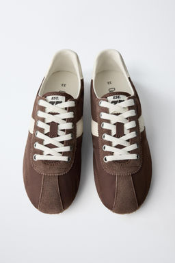 ZAPATILLA DEPORTIVA COMBINADA / Marr?n