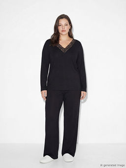 V Yaka Dantel Detayl? Kad?n Pijama Tak?m