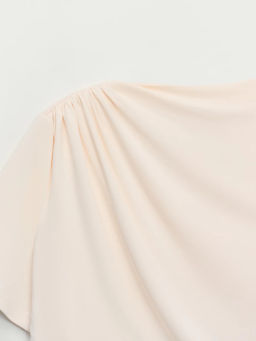 Приталенная футболка из модала / Zarina  фото 9