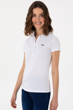 Kad_n Beyaz Basic Polo Yaka Ti__rt Sepette S_rpriz _ndirim