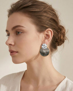 Стильные серьги