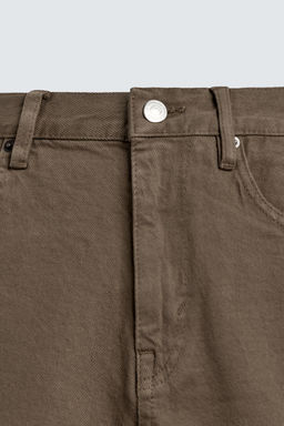 BERMUDA DENIM REGULAR FIT / Marr?n