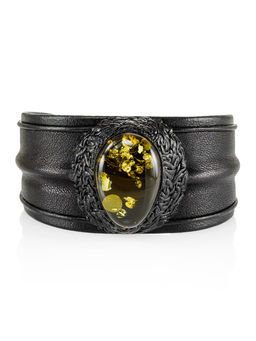 Стильный браслет из кожи и натурального балтийского янтаря с искрящейся текстурой Нефертити