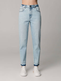 CONTE CON-583 Джинсы mom оксидной варки с необработанным краем light blue