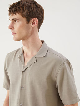 Regular Fit K?sa Kollu Keten G?r?n?ml? Erkek G?mlek