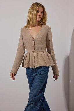 Limited Edition Vizon Yumusak Dokulu Dugme Detayl? Triko H?rka TWOAW26HI00221