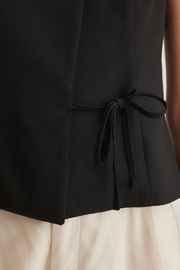 Siyah Slim Dar Kal?p Baglama Detayl? Dokuma Yelek TWOSS25YE00023