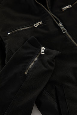 TRENDYOL MAN Siyah Slim Fit Fermuar Detayl? Deri K?sl?k Ruzgara ve Suya Dayan?kl? Biker Ceket Mont TMNAW25MO00046 - Trendyolmilla фото 8