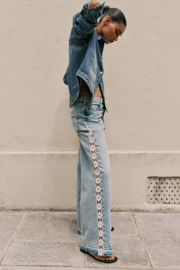 Z1975 WIDE-LEG HIGH-WAIST JEANS WITH CROCHET TRIM - Zara фото 3
