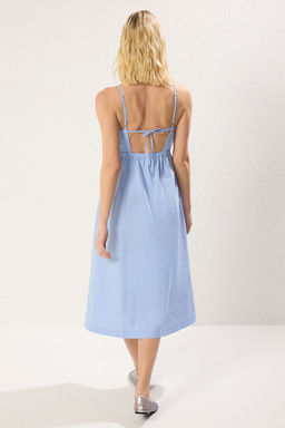 Beyaz Etegi Belden Ac?lan Bel Dekolteli Poplin Midi Dokuma Elbise TWOSS25EL00037 - Trendyolmilla фото 10