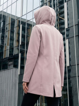 Парка женская софтшелл виндстоппер удлинённая с капюшоном розового цвета 9618_1R