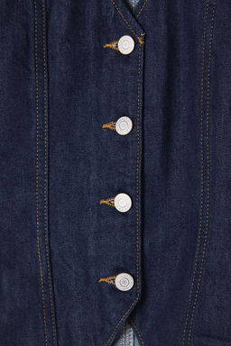 Trendyolmilla Koyu Mavi K?sa Balon Kollu V Yaka Denim Bluz TWOSS25BZ00000 фото 7