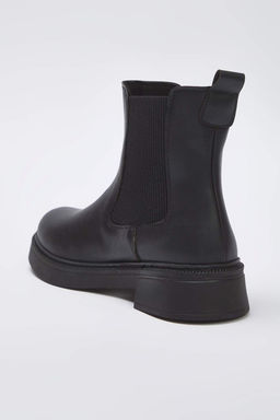 Siyah Lastikli Chealsea Kad?n Bot
TAKAW26BO00055 - Trendyolmilla фото 4