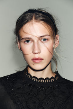 EMBROIDERED LONG SLEEVE TOP - Zara фото 5