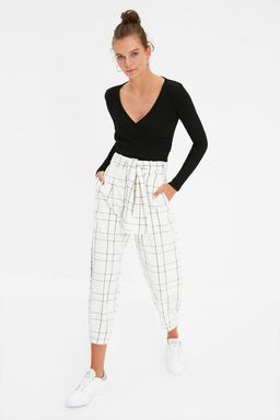 Siyah Fitted/Vucuda Oturan Kruvaze Yaka Uzun Kol Fitilli Esnek Orme Bluz TWOAW21BZ1274