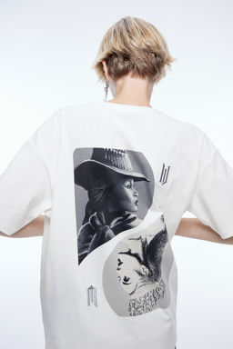 Camiseta boxy con estampado