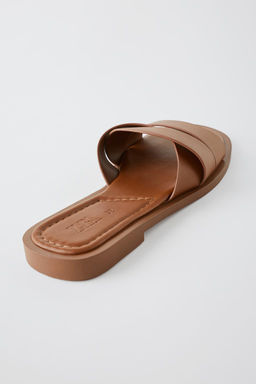 CROSSED FLAT SANDALS - Zara фото 5