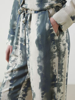 Beli Lastikli Batik Desenli Kad?n Pantolon