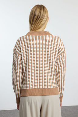 TRENDYOLMILLA Camel Basic Cizgili Triko Kazak TWOAW25KZ00254