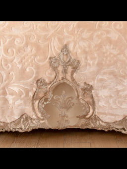 Комплект: покрывало + 2 наволочки 50х70 BELLA HOME Y-03 БЕЖЕВЫЙ