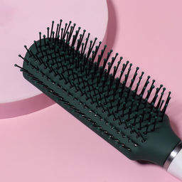 Расчёска массажная, прорезиненная ручка, 4×23(±1) см, зелёная, белая