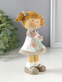 Фигурка полистоун «Девочка с хвостиками в белом платье в горох, с щенком», 8.5×5.5×13 см