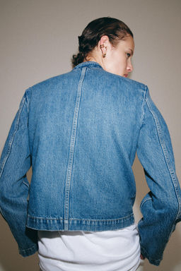 CHAQUETA DENIM HOMBRERAS ZW COLLECTION / Azul lavado - Zara фото 7