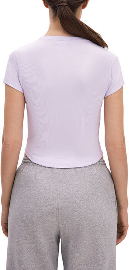 Футболка женская