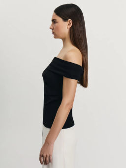 Приталенный топ со спущенными плечами / Zarina  фото 4