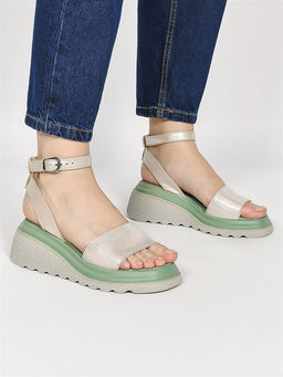 Босоножки 326