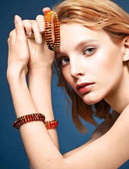 Браслет из янтаря Мандарин. Алмазная грань контрастный - Амберхолл фото 3